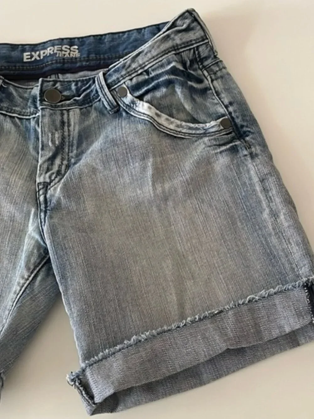 EXPRESS Low Rise Jean Shorts Button Fly Cut Off Jean Short Beach Wash Blue